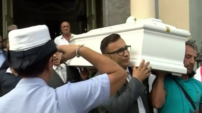 funeral-de-tiziana-cantone