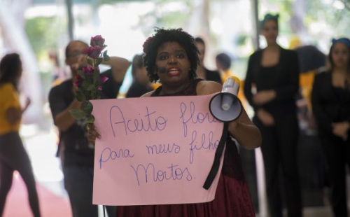 protesta-contra-el-racismo-Brasilia